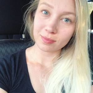 Meet your Posher, Andreia